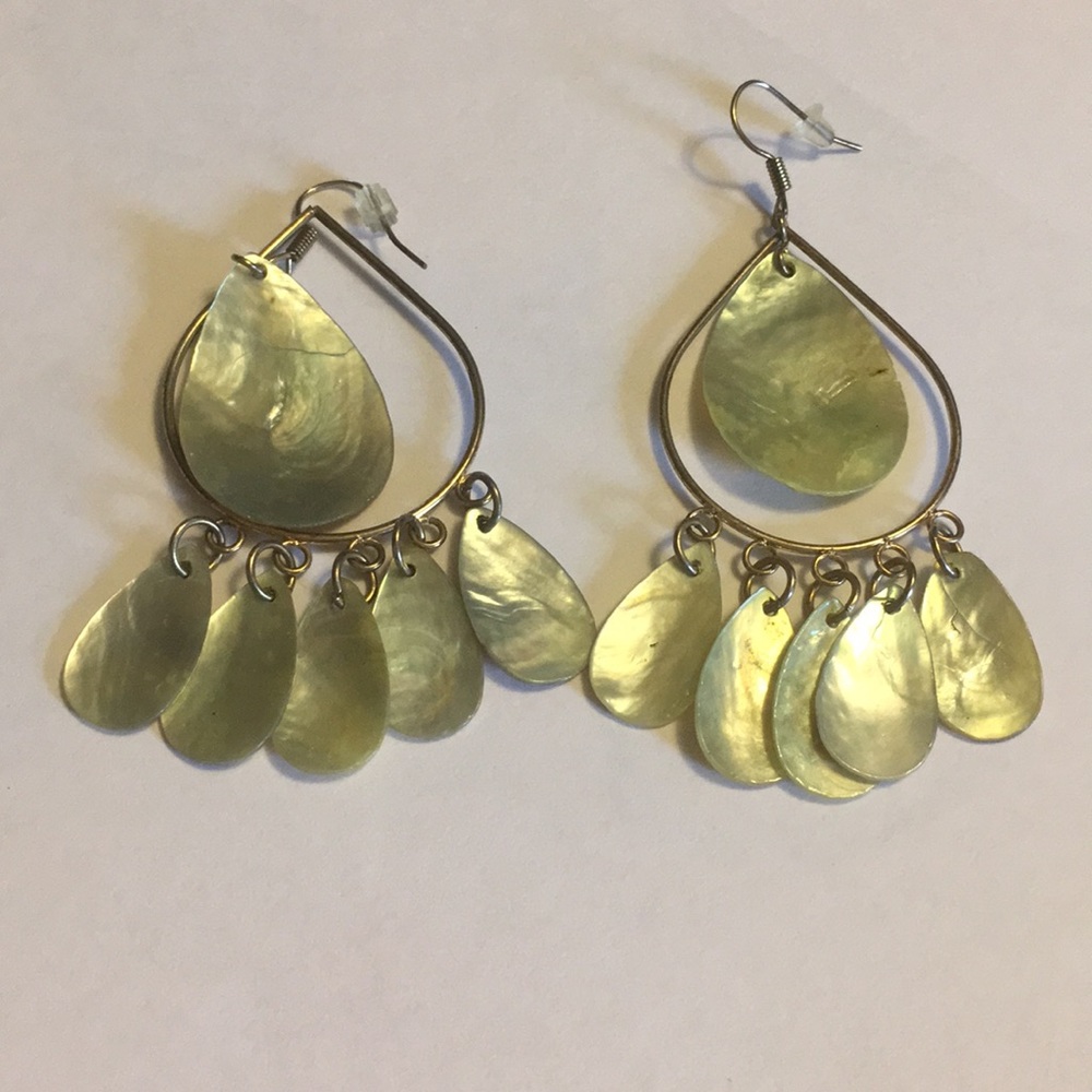Shell earrings